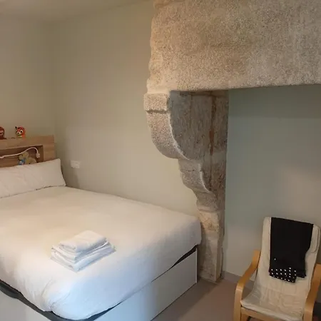 Loureiros Dorm Hotel