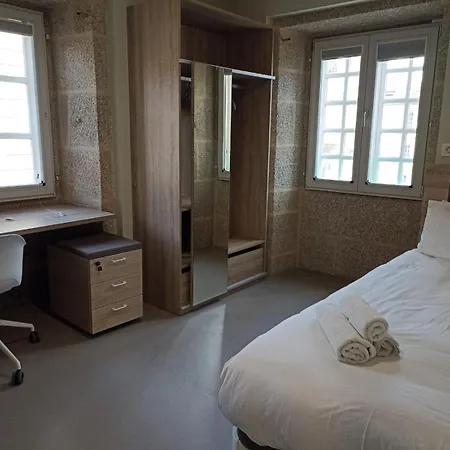 Loureiros Dorm Hotel