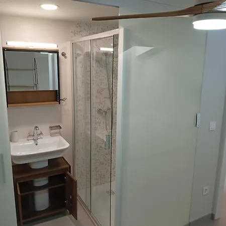 Loureiros Dorm Hotel *